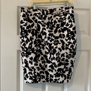 Loft pencil skirt